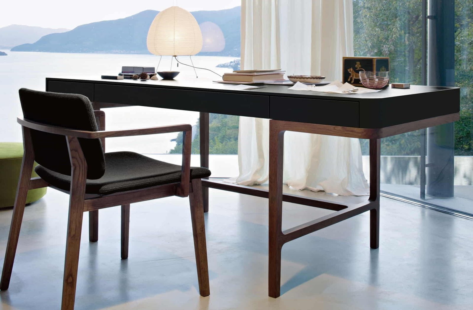 Buy Luxury Wooden Study tables In Dubai Latest Designs